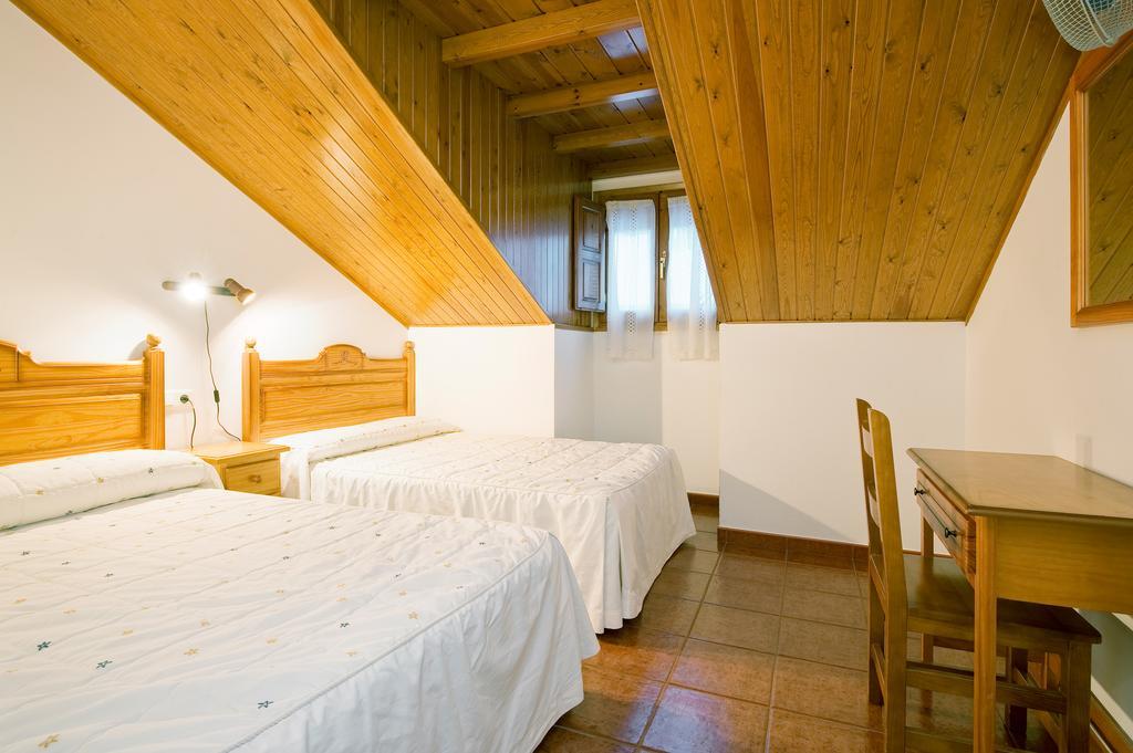 Hotel Castillo D'Acher 시레사 외부 사진