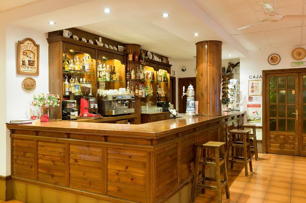 Hotel Castillo D'Acher 시레사 외부 사진