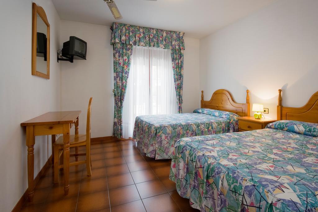 Hotel Castillo D'Acher 시레사 외부 사진