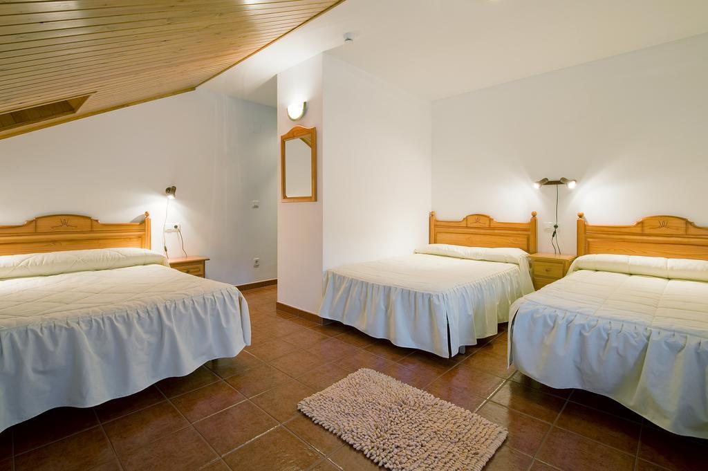Hotel Castillo D'Acher 시레사 외부 사진